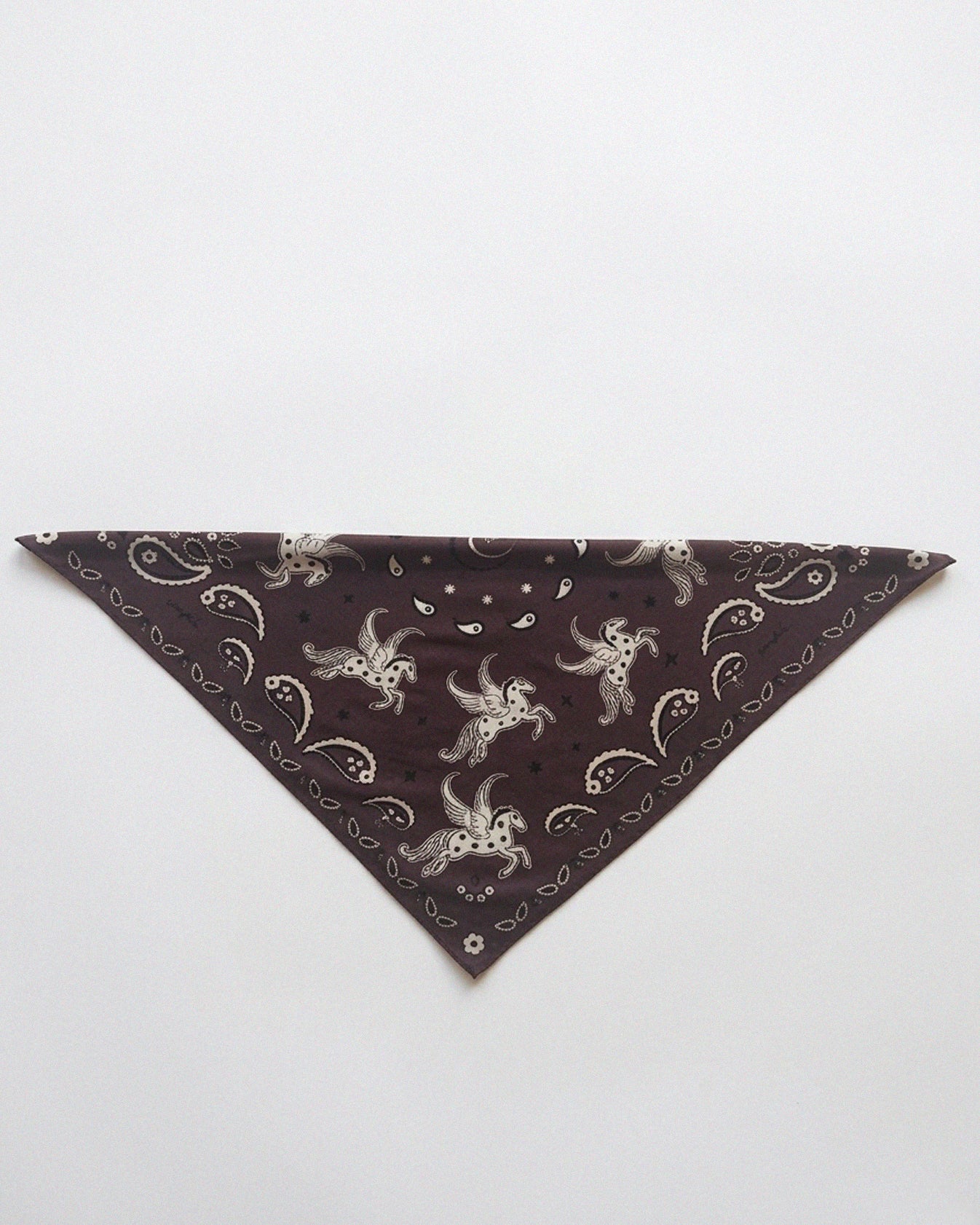 Bandana pegaso moca. Conexión.